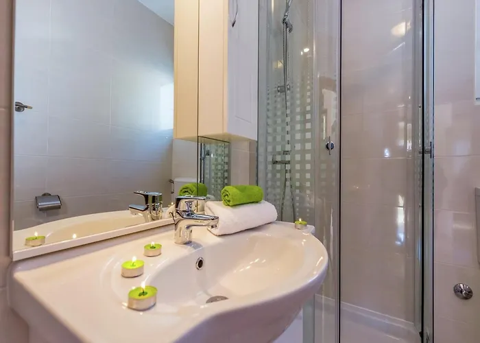 Contemporary In With Swimming Pool * Dramalj