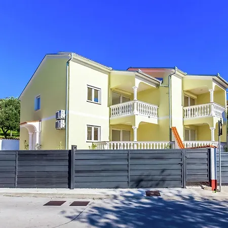 Contemporary In With Swimming Pool *