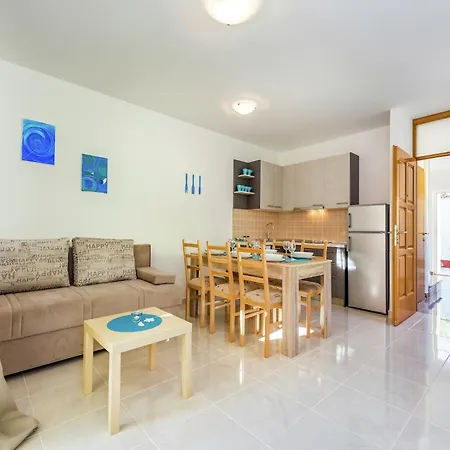 Contemporary In With Swimming Pool Holiday home *