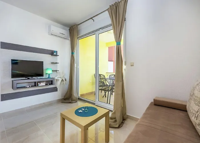 Contemporary In With Swimming Pool Dramalj